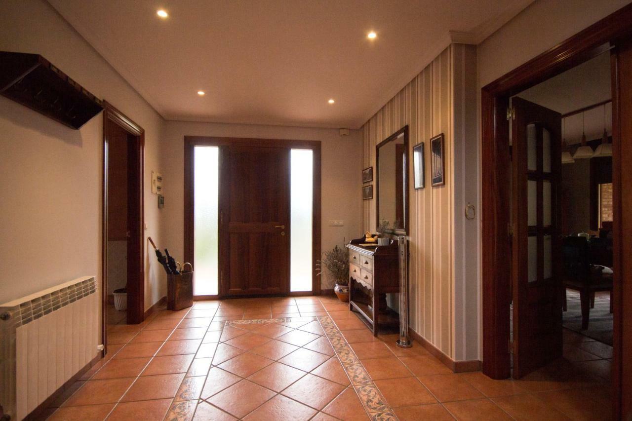 El Chalet Del Golf Urturi Εξωτερικό φωτογραφία