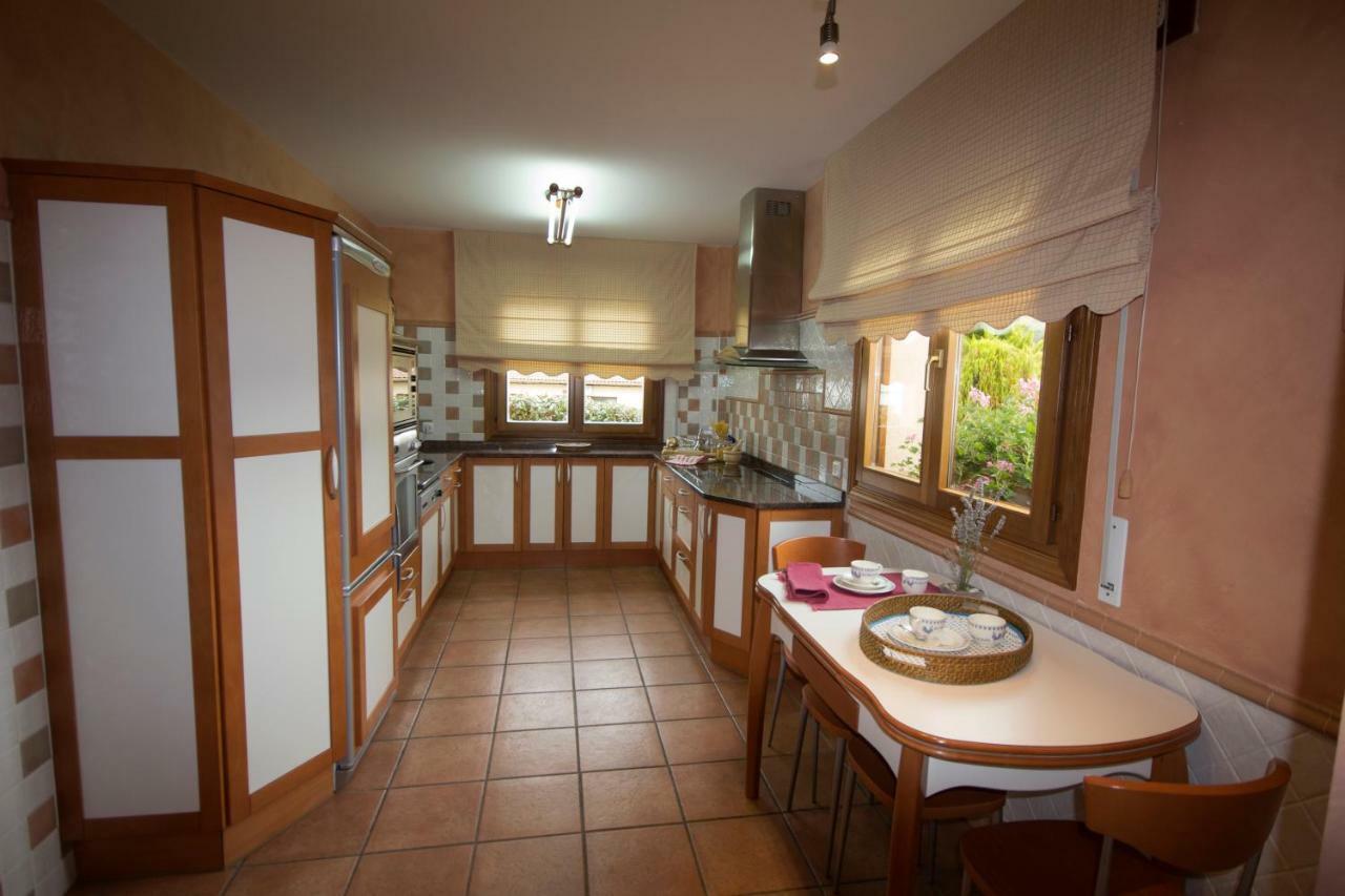 El Chalet Del Golf Urturi Εξωτερικό φωτογραφία