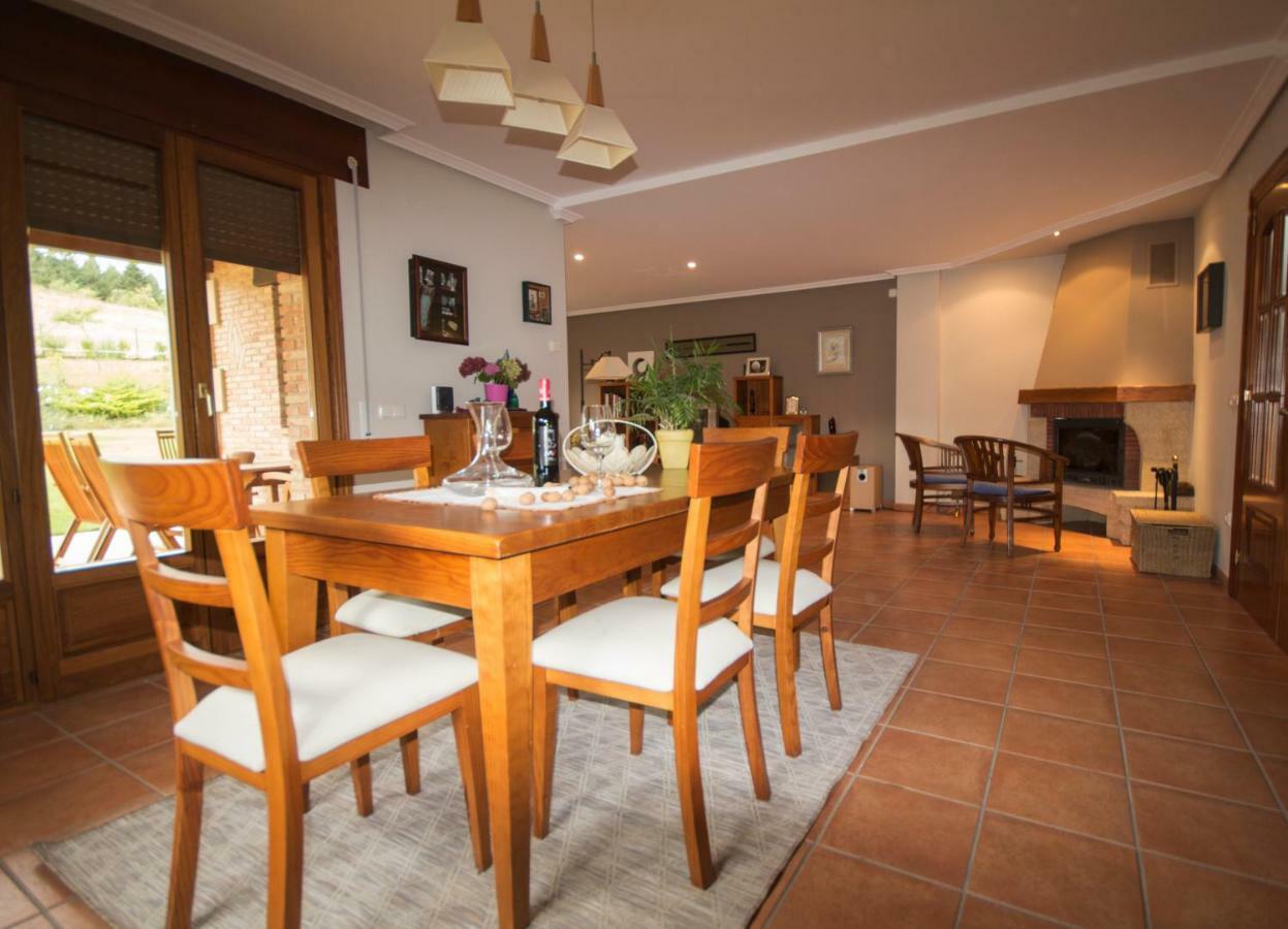 El Chalet Del Golf Urturi Εξωτερικό φωτογραφία