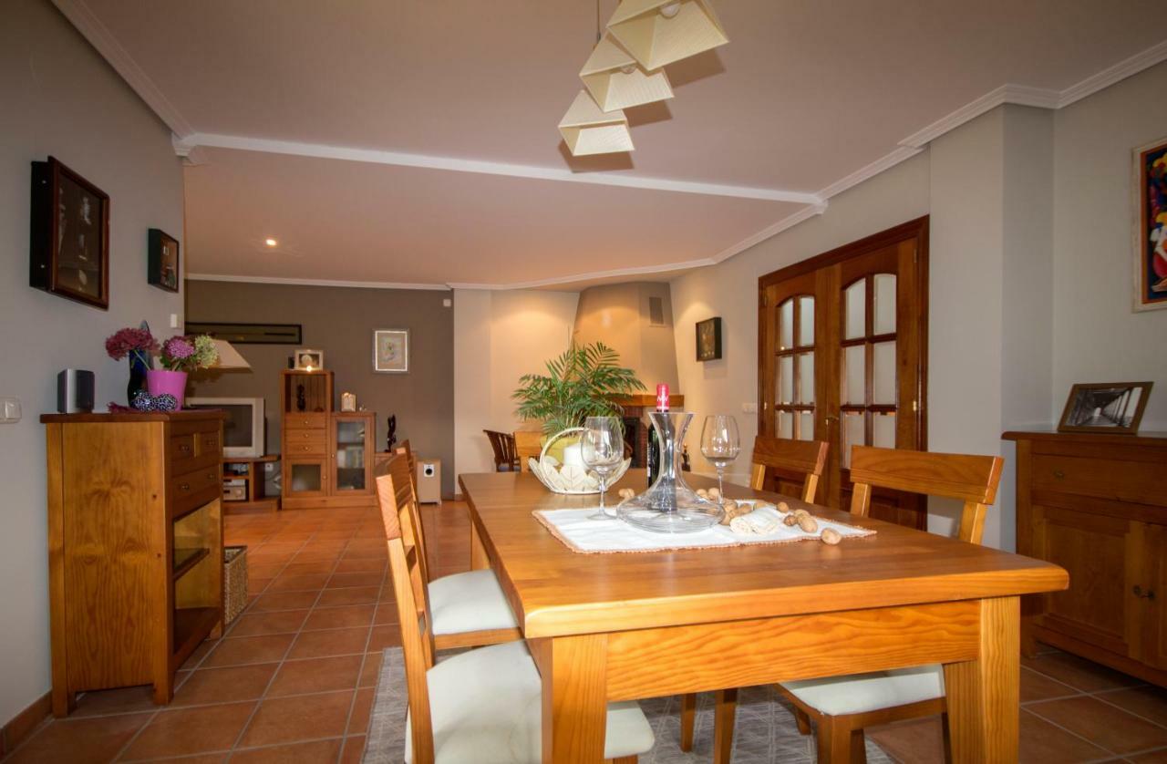 El Chalet Del Golf Urturi Εξωτερικό φωτογραφία